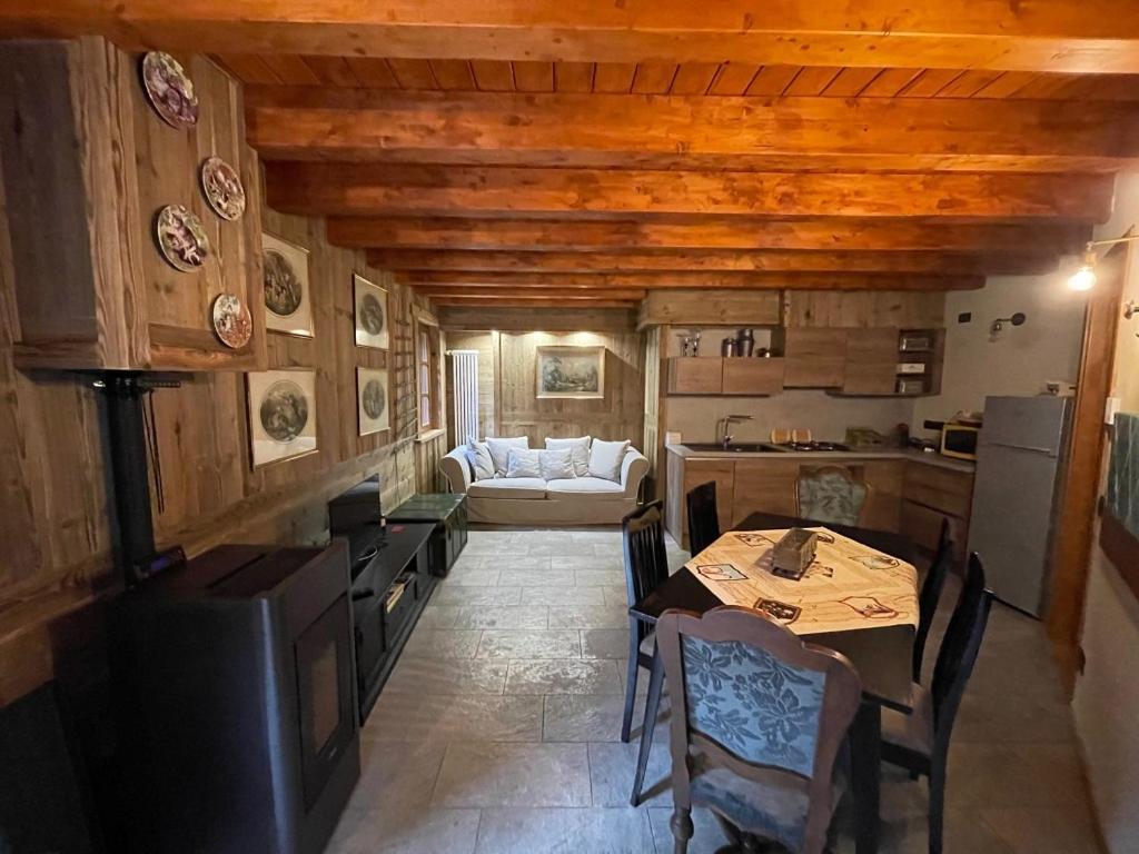 Wildhomes Wild Wolf Lodge Courmayeur Eksteriør bilde